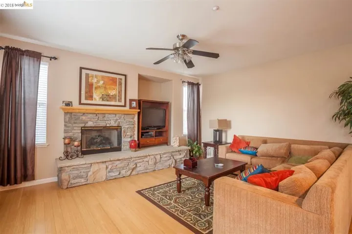 385 Roundhill Dr, Brentwood, California 94513