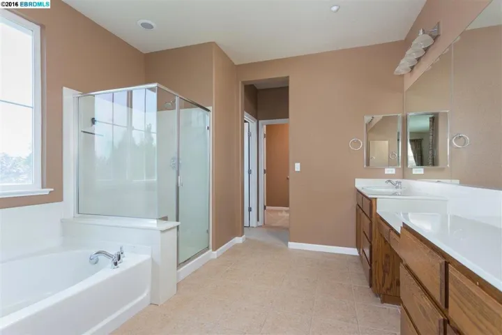 1194 Saratoga Pl, Brentwood, California 94513