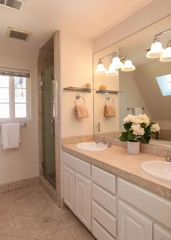 549 Stanford Avenue, Palo Alto, California 94306