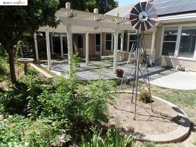 1290 Brookdale Dr, Brentwood, California 94513