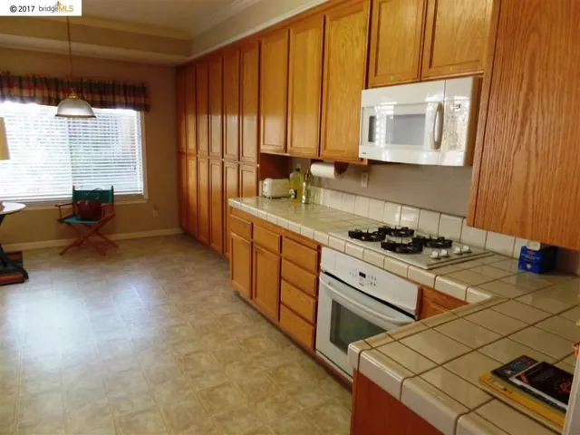 1290 Brookdale Dr, Brentwood, California 94513