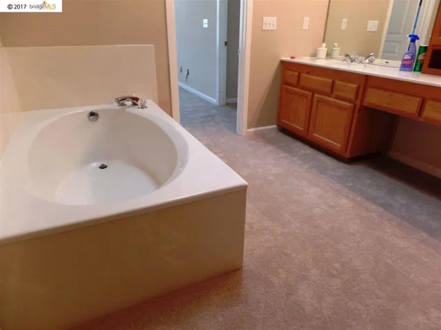 1290 Brookdale Dr, Brentwood, California 94513