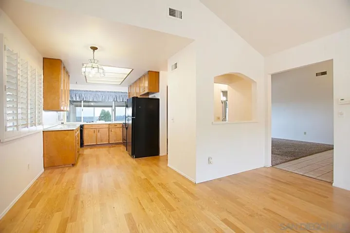 6056 Camino Largo, San Diego, California 92120