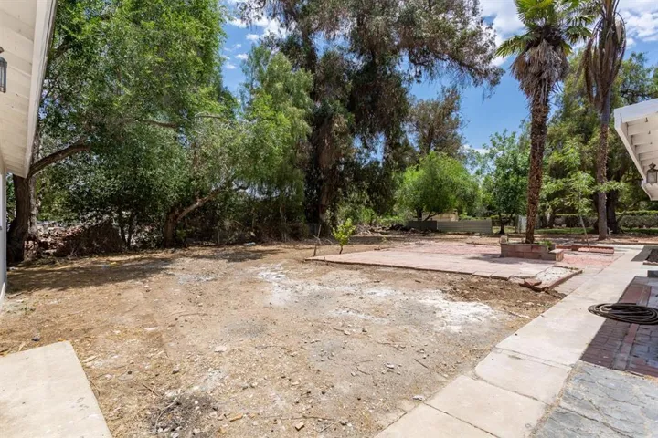 1556 Foothill Drive, Vista, California 92083