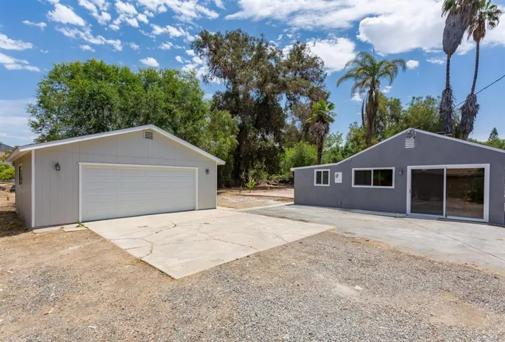 1556 Foothill Drive, Vista, California 92083