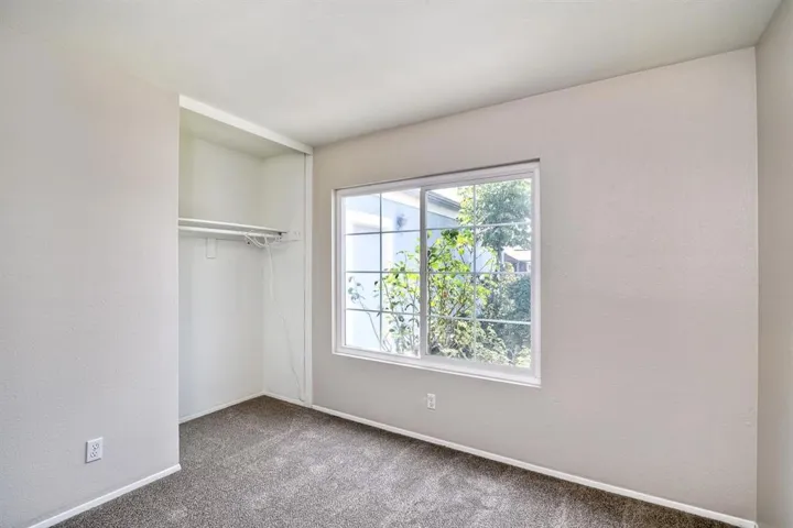 816 Sunningdale Drive, Oceanside, California 92057