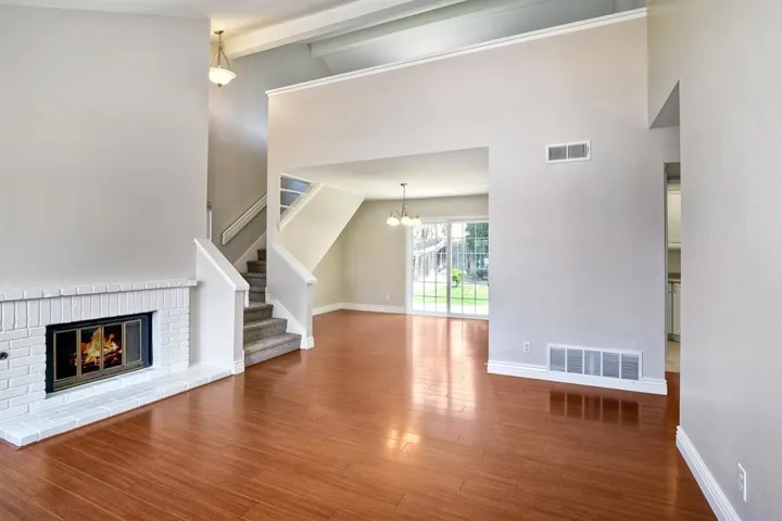 816 Sunningdale Drive, Oceanside, California 92057