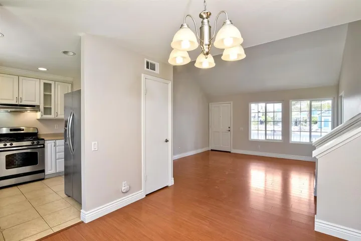 816 Sunningdale Drive, Oceanside, California 92057