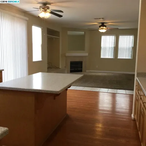 11 Pinenut Ct, Oakley, California 94561