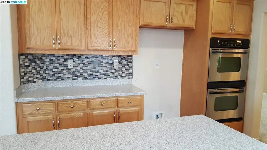 11 Pinenut Ct, Oakley, California 94561