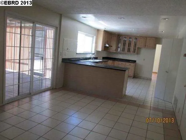 130 Cottonwood Ct, Hercules, California 94547-1101