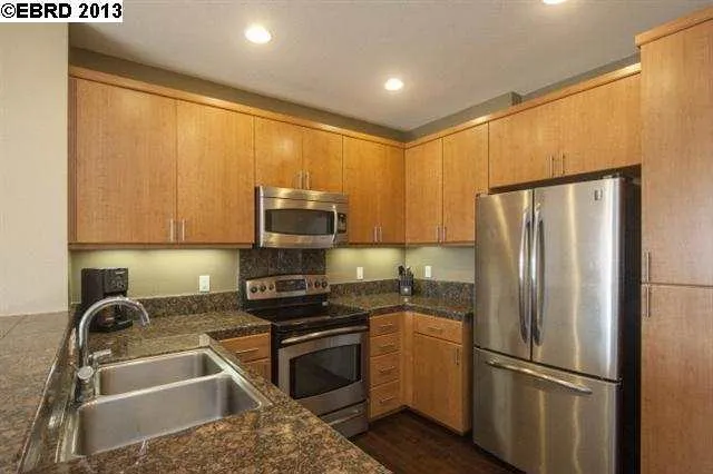 3090 Glascock Street 301, Oakland, California 94601