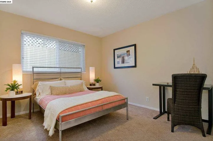 6211 Telegraph Ave 3, Oakland, California 94609-1365