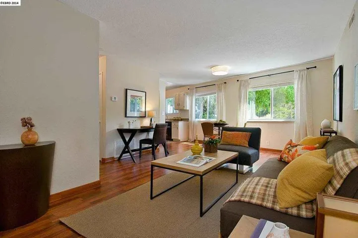 6211 Telegraph Ave 3, Oakland, California 94609-1365