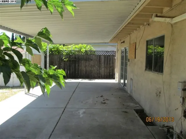 4207 Valley Ave, Martinez, California 94553-1441
