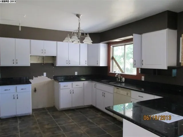 4207 Valley Ave, Martinez, California 94553-1441