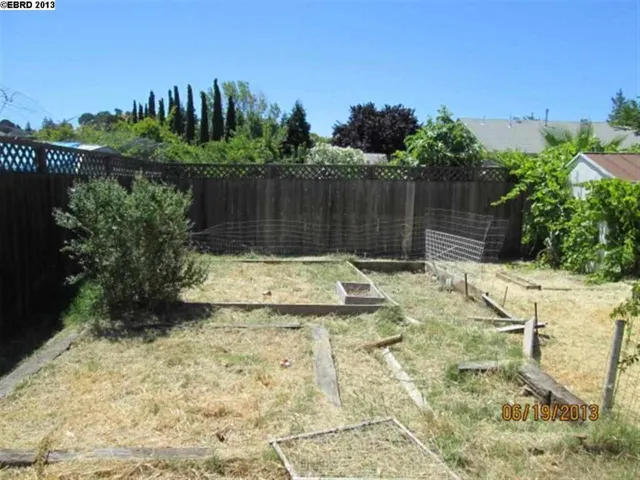 4207 Valley Ave, Martinez, California 94553-1441