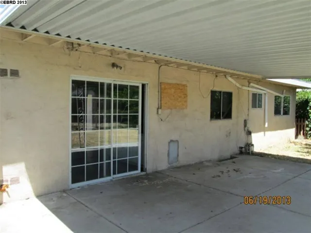4207 Valley Ave, Martinez, California 94553-1441