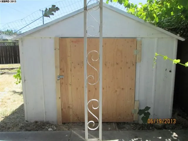 4207 Valley Ave, Martinez, California 94553-1441