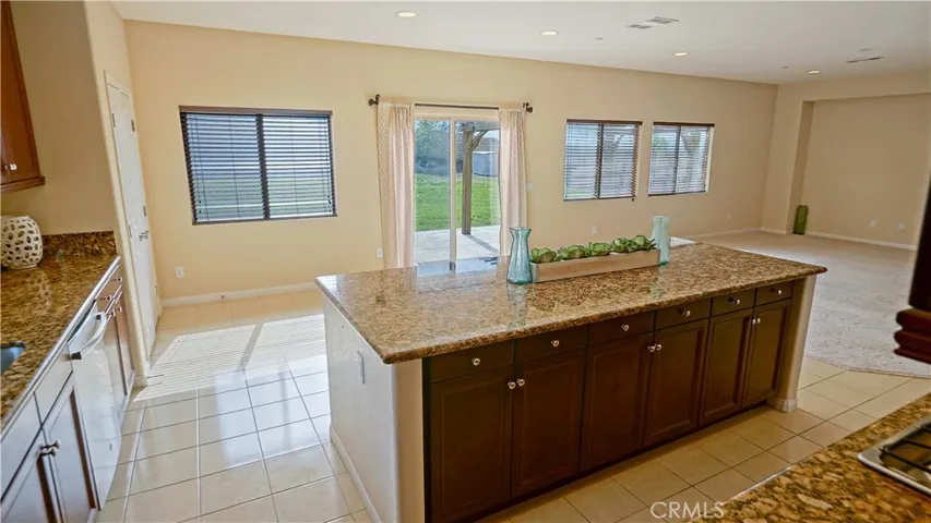 27117 Aspen Place, Canyon Country, California 91387