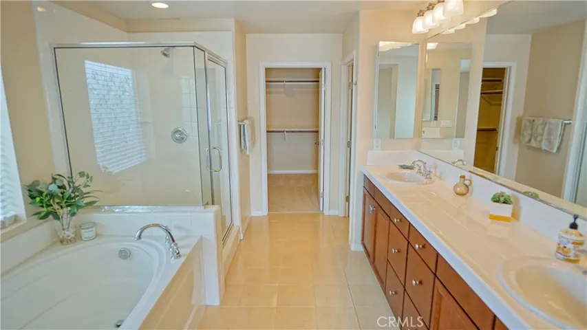 27117 Aspen Place, Canyon Country, California 91387