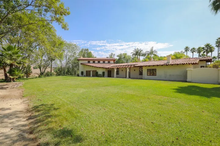 7130 Via De Maya, Rancho Santa Fe, California 92067