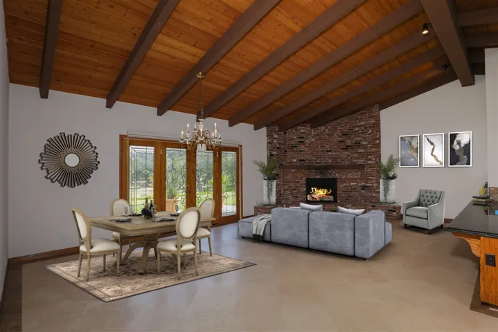 7130 Via De Maya, Rancho Santa Fe, California 92067