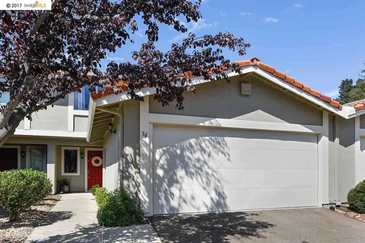 34 Turtle Creek St, Oakland, California 94605