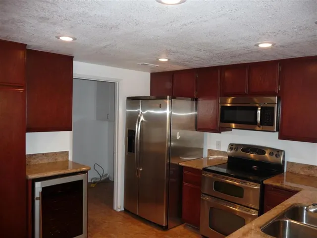 3074 Corte Trabuco, Carlsbad, California 92009