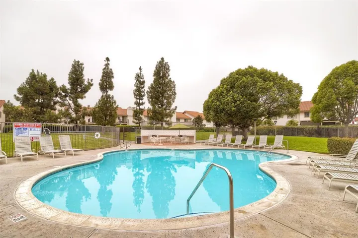 3074 Corte Trabuco, Carlsbad, California 92009