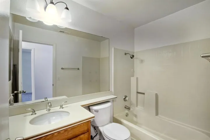 3468 Sitio Baya, Carlsbad, California 92009