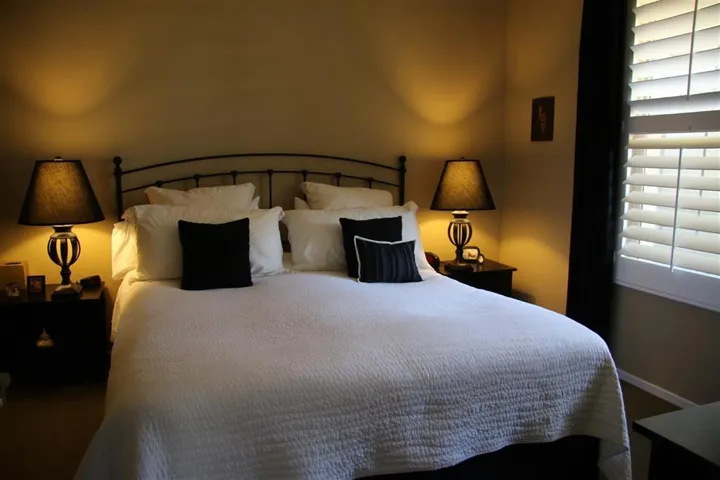 11135 Taloncrest Way 29, San Diego, California 92126