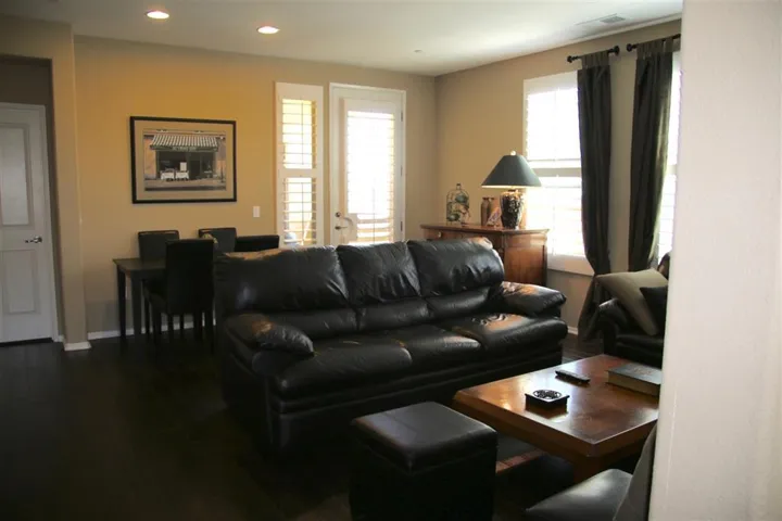 11135 Taloncrest Way 29, San Diego, California 92126