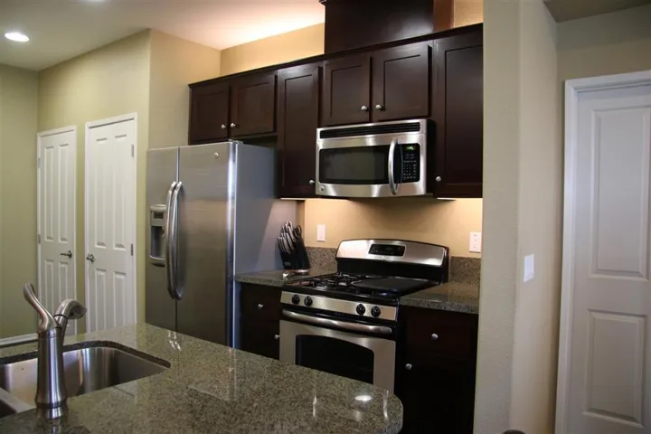 11135 Taloncrest Way 29, San Diego, California 92126