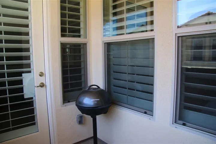 11135 Taloncrest Way 29, San Diego, California 92126