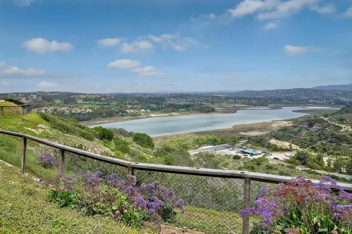 1861 Amalfi Dr, Encinitas, California 92024