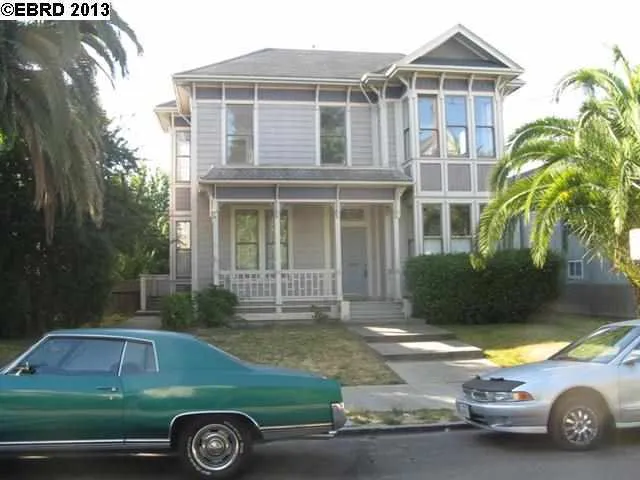 2042 10th Ave, Oakland, California 94606-2616