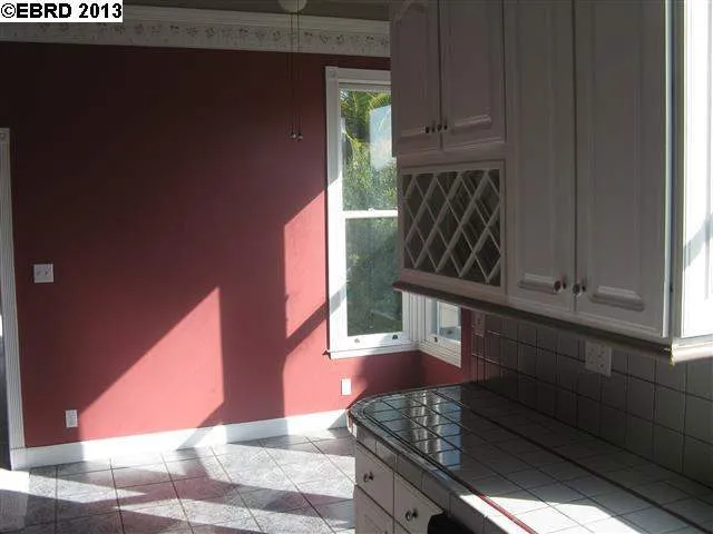 2042 10th Ave, Oakland, California 94606-2616