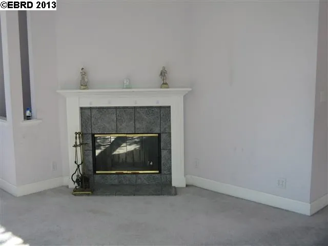 2042 10th Ave, Oakland, California 94606-2616