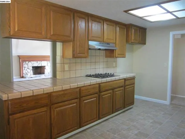 34 Barrie Ct, Pittsburg, California 94565-6042