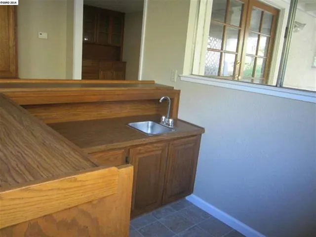 34 Barrie Ct, Pittsburg, California 94565-6042