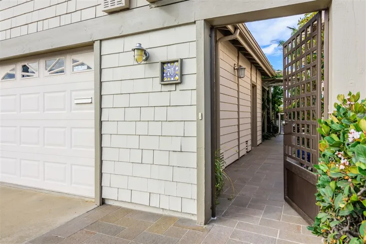 70 Half Moon Bnd, Coronado, California 92118