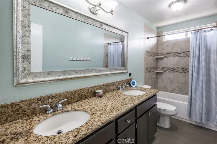 7188 Plum Tree Place, Fontana, California 92336