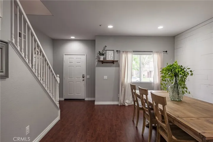 7188 Plum Tree Place, Fontana, California 92336