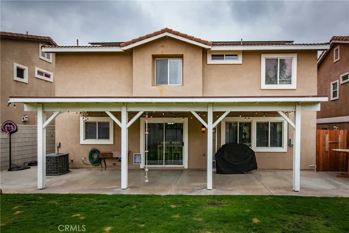 7188 Plum Tree Place, Fontana, California 92336