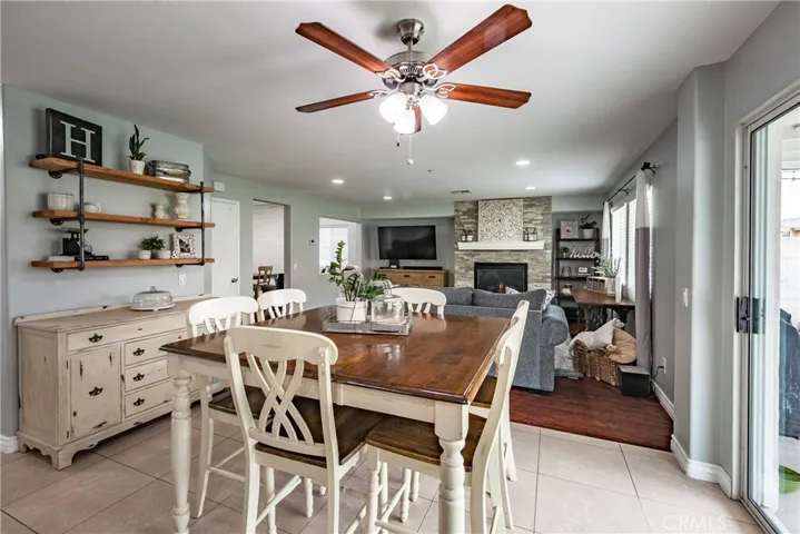 7188 Plum Tree Place, Fontana, California 92336