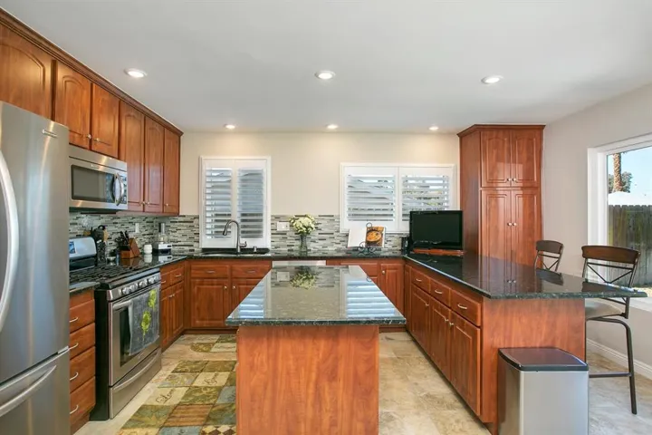 110 Five Crowns Way, Encinitas, California 92024