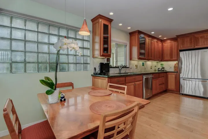 1825 Cedar Street, San Carlos, California 94070