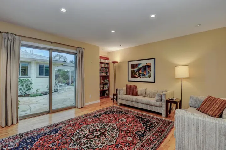 1825 Cedar Street, San Carlos, California 94070
