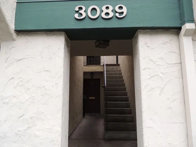 3089 Cowley Way 30, San Diego, California 92117